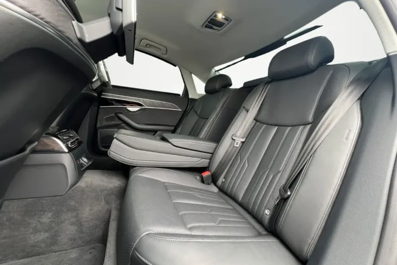 Audi A8 din 2023 cu 53.083 km - oferta AUD111518 - foto 20