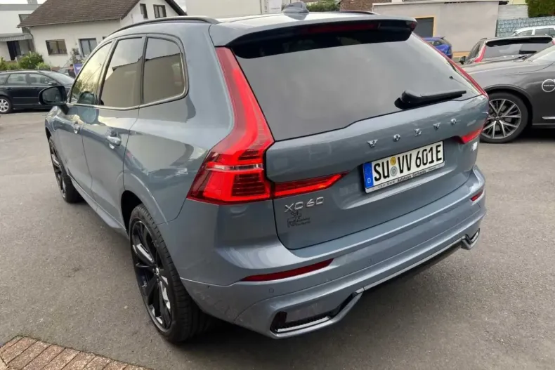 Volvo XC60 din 2024 cu 3.990 km - oferta VOL111535 - foto 8