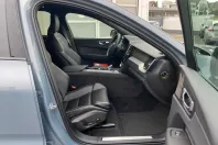 Volvo XC60 din 2024 cu 3.990 km - oferta VOL111535 - foto 12