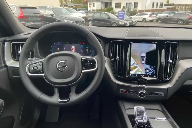 Volvo XC60 din 2024 cu 3.990 km - oferta VOL111535 - foto 18