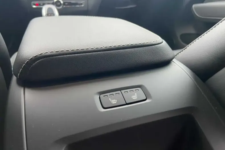 Volvo XC60 din 2024 cu 3.990 km - oferta VOL111535 - foto 21