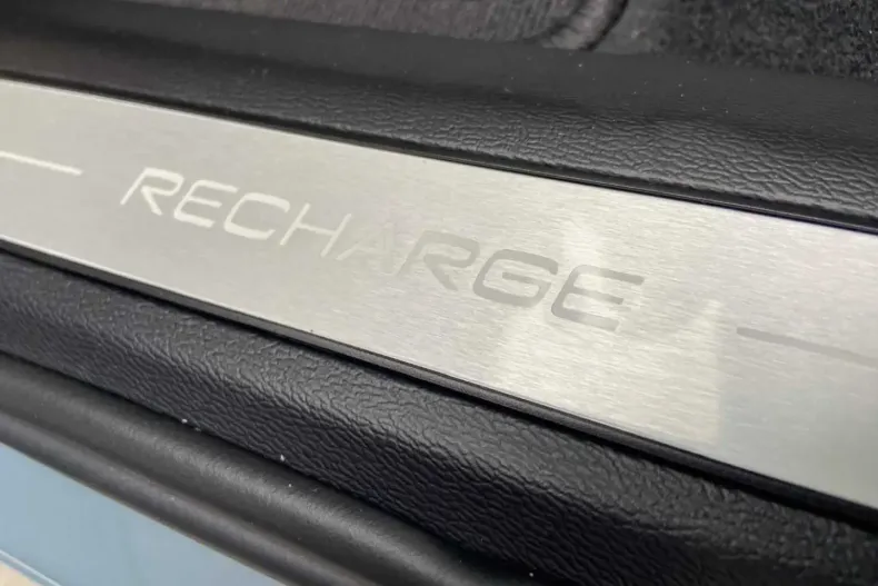 Volvo XC60 din 2024 cu 3.990 km - oferta VOL111535 - foto 24