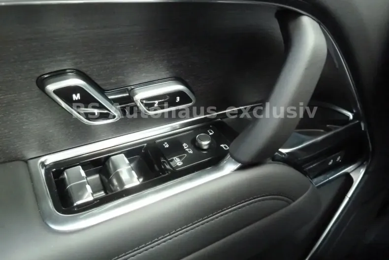 Land Rover Range Rover din 2024 cu 1.290 km - oferta LAN111537 - foto 14