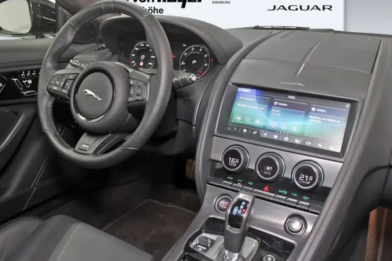 Jaguar F-Type din 2024 cu 24.700 km - oferta JAG111546 - foto 6