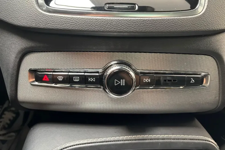 Volvo XC90 din 2020 cu 121.700 km - oferta VOL111548 - foto 22