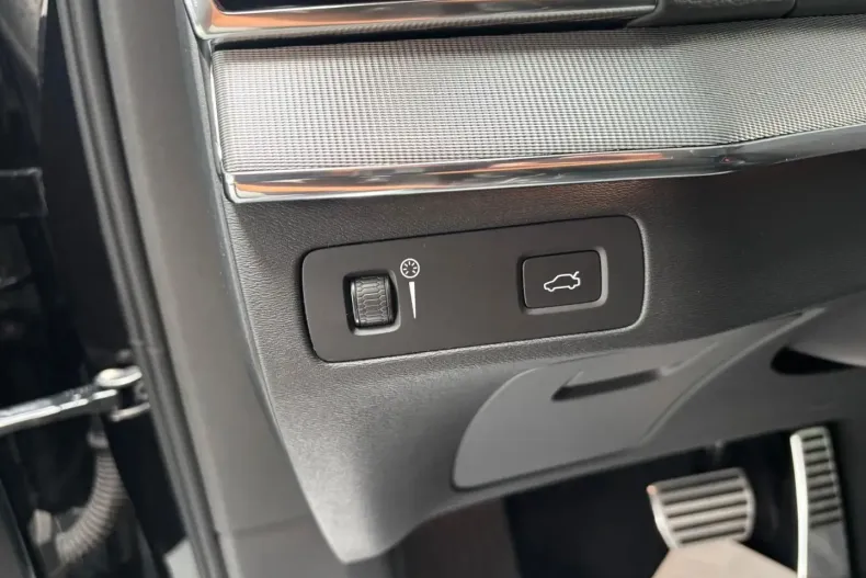 Volvo XC90 din 2020 cu 121.700 km - oferta VOL111548 - foto 25