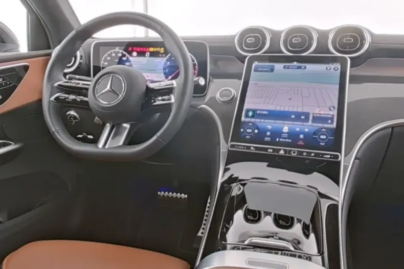 Mercedes-Benz GLC 300 din 2024 cu 12.072 km - oferta MER111550 - foto 8