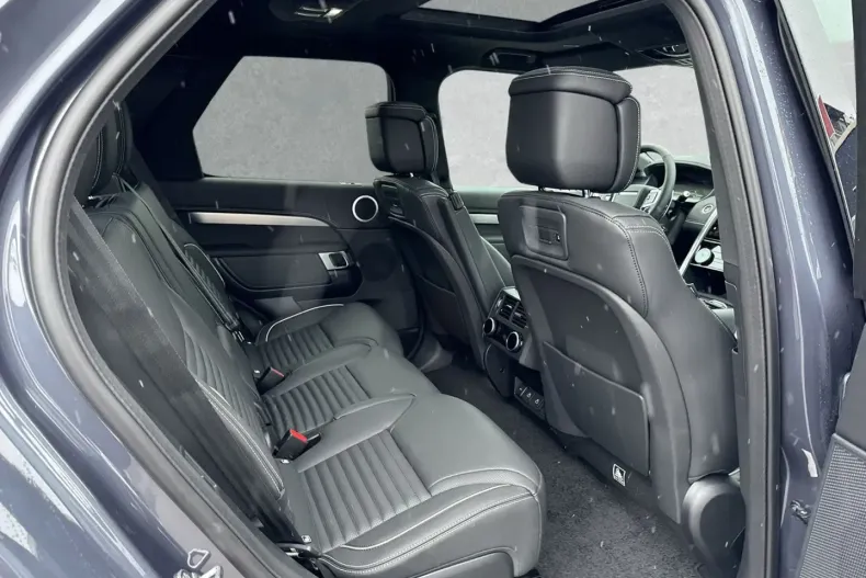 Land Rover Discovery din 2024 cu 3.602 km - oferta LAN111561 - foto 5