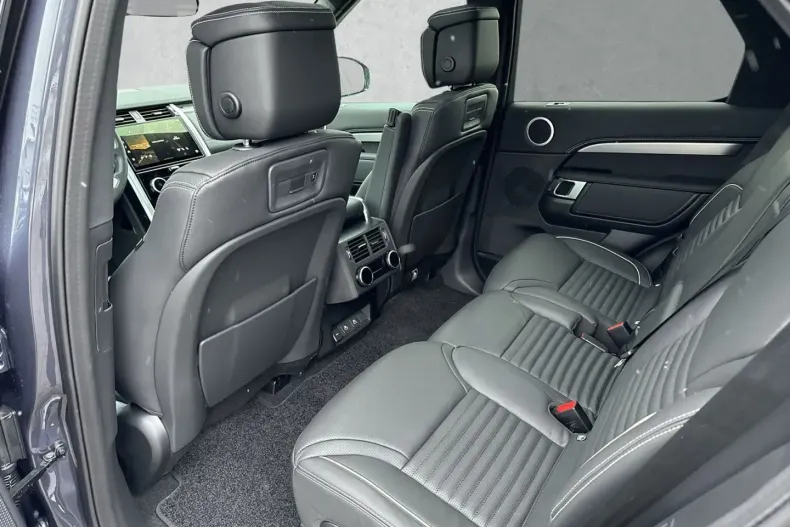 Land Rover Discovery din 2024 cu 3.602 km - oferta LAN111561 - foto 14