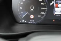 Volvo XC40 din 2022 cu 43.135 km - oferta VOL111562 - foto 11