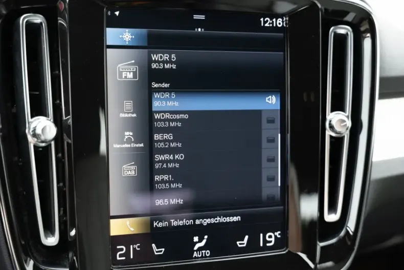 Volvo XC40 din 2022 cu 43.135 km - oferta VOL111562 - foto 14