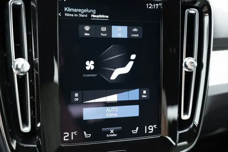 Volvo XC40 din 2022 cu 43.135 km - oferta VOL111562 - foto 16