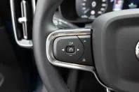 Volvo XC40 din 2022 cu 43.135 km - oferta VOL111562 - foto 21