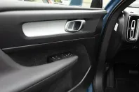 Volvo XC40 din 2022 cu 43.135 km - oferta VOL111562 - foto 25