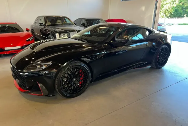 Aston Martin DBS din 2023 cu 3.100 km - oferta AST111571 - foto 8