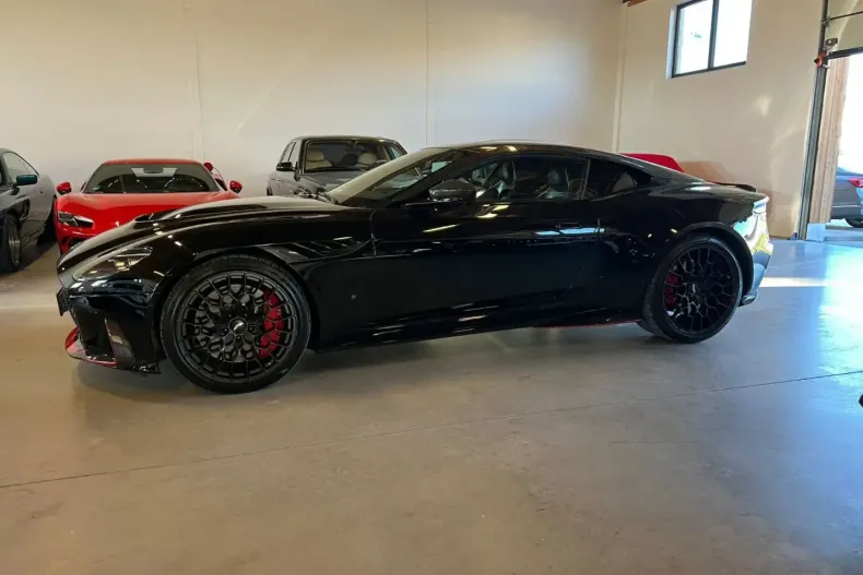 Aston Martin DBS din 2023 cu 3.100 km - oferta AST111571 - foto 10