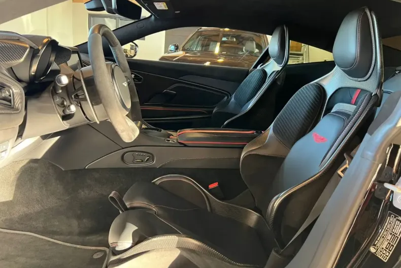 Aston Martin DBS din 2023 cu 3.100 km - oferta AST111571 - foto 13