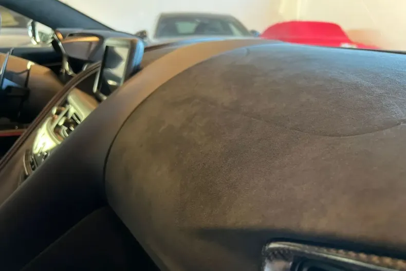 Aston Martin DBS din 2023 cu 3.100 km - oferta AST111571 - foto 21