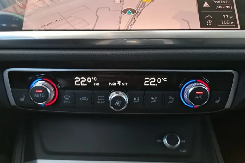 Audi Q3 din 2024 cu 11.230 km - oferta AUD111572 - foto 12