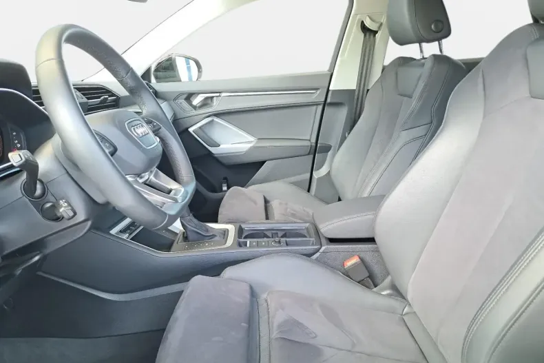 Audi Q3 din 2024 cu 11.230 km - oferta AUD111572 - foto 19