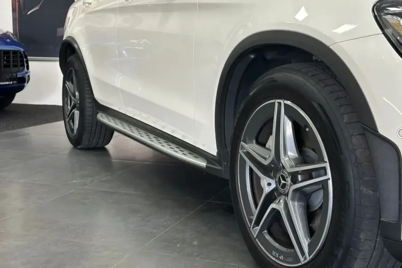 Mercedes-Benz GLC 300 din 2020 cu 98.000 km - oferta MER111576 - foto 7
