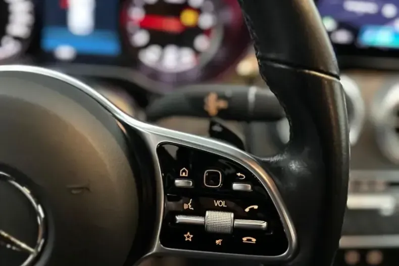 Mercedes-Benz GLC 300 din 2020 cu 98.000 km - oferta MER111576 - foto 19