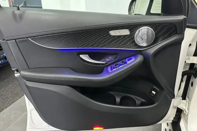 Mercedes-Benz GLC 300 din 2020 cu 98.000 km - oferta MER111576 - foto 22