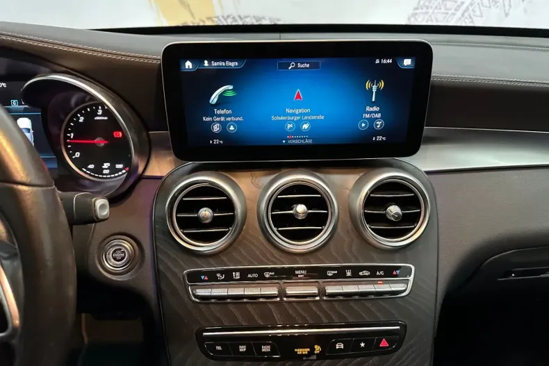 Mercedes-Benz GLC 300 din 2020 cu 98.000 km - oferta MER111576 - foto 35