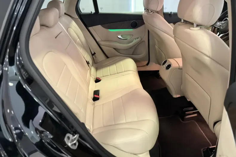 Mercedes-Benz GLC 300 din 2021 cu 89.006 km - oferta MER111605 - foto 24