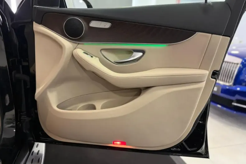 Mercedes-Benz GLC 300 din 2021 cu 89.006 km - oferta MER111605 - foto 25