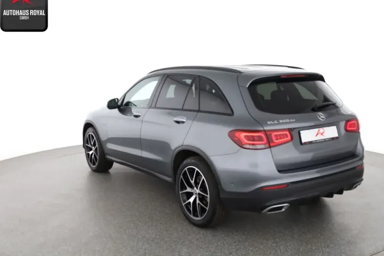 Mercedes-Benz GLC 300 din 2021 cu 95.457 km - oferta MER111607 - foto 3