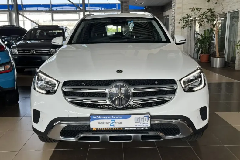 Mercedes-Benz GLC 300 din 2022 cu 82.250 km - oferta MER111611 - foto 2