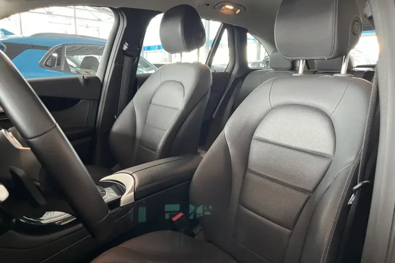 Mercedes-Benz GLC 300 din 2022 cu 82.250 km - oferta MER111611 - foto 11