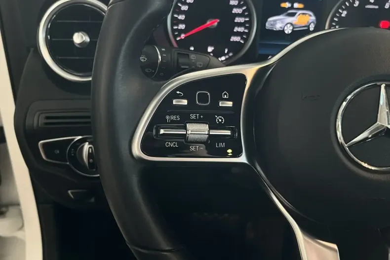 Mercedes-Benz GLC 300 din 2022 cu 82.250 km - oferta MER111611 - foto 16