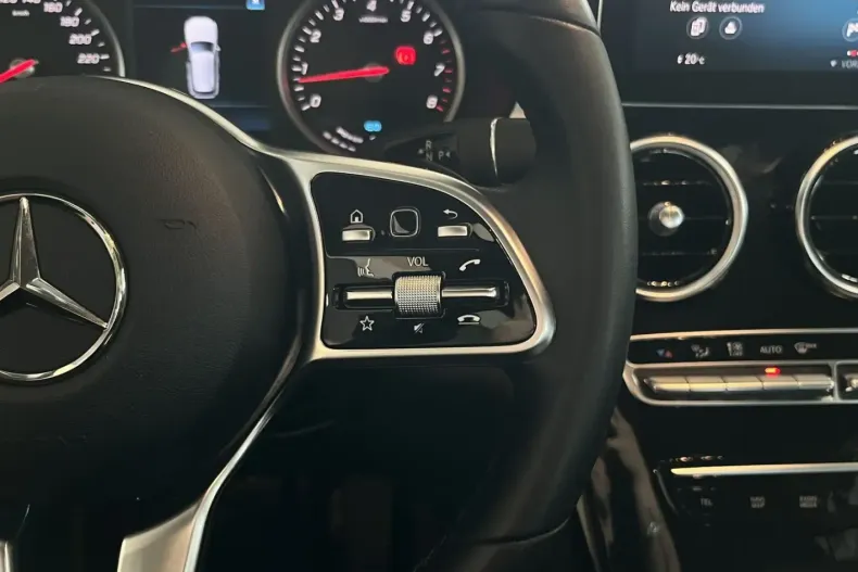 Mercedes-Benz GLC 300 din 2022 cu 82.250 km - oferta MER111611 - foto 17