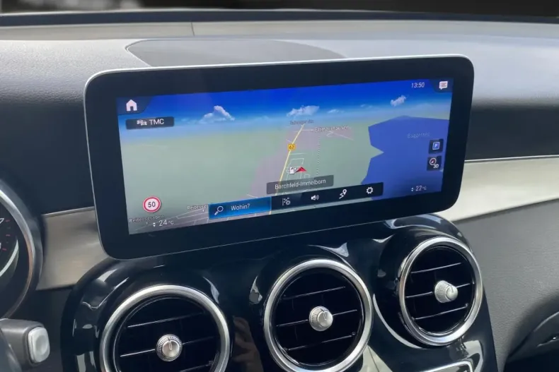 Mercedes-Benz GLC 300 din 2020 cu 99.314 km - oferta MER111612 - foto 19