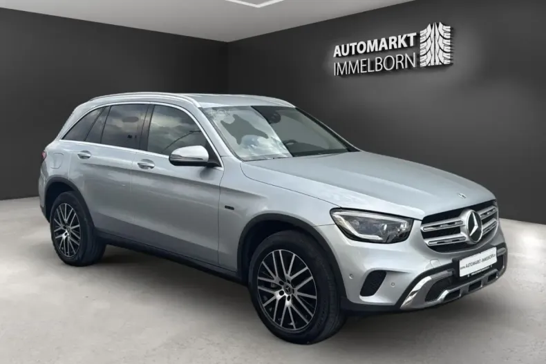 Mercedes-Benz GLC 300 din 2021 cu 56.106 km - oferta MER111613 - foto 2