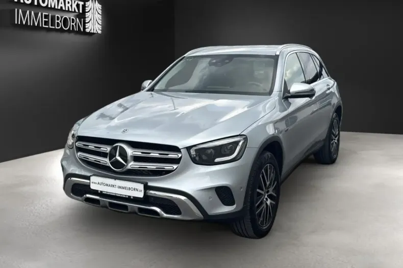Mercedes-Benz GLC 300 din 2021 cu 56.106 km - oferta MER111613 - foto 4