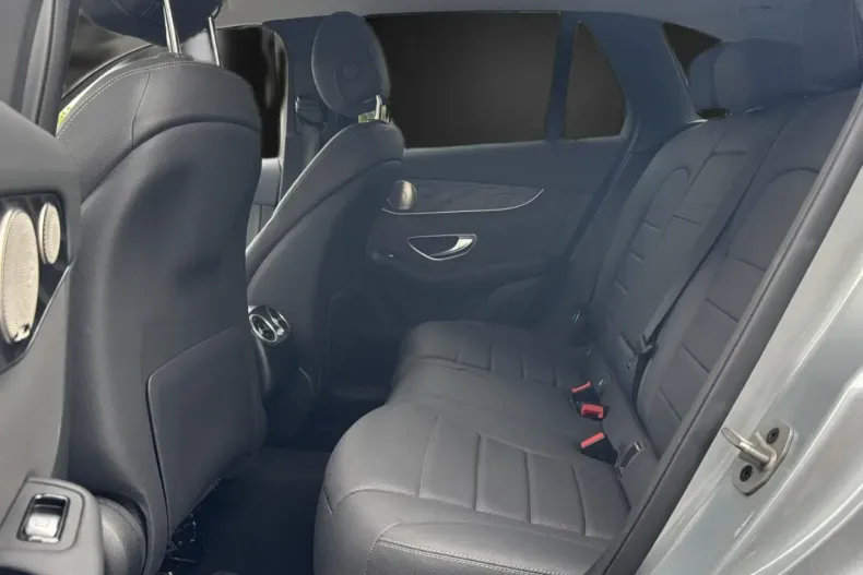 Mercedes-Benz GLC 300 din 2021 cu 56.106 km - oferta MER111613 - foto 16