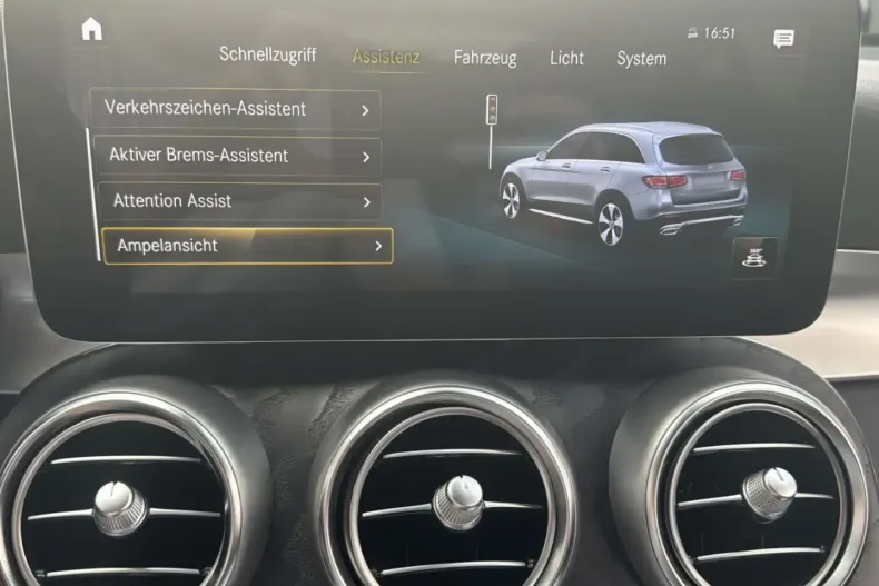 Mercedes-Benz GLC 300 din 2021 cu 56.106 km - oferta MER111613 - foto 20