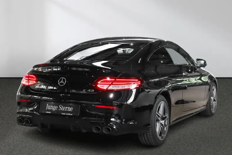 Mercedes-Benz C 43 AMG din 2023 cu 30.303 km - oferta MER111618 - foto 3