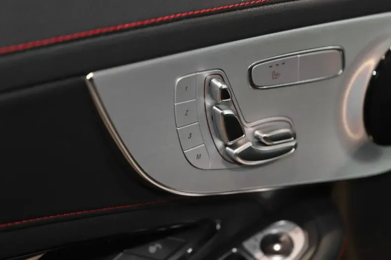 Mercedes-Benz C 43 AMG din 2023 cu 30.303 km - oferta MER111618 - foto 15