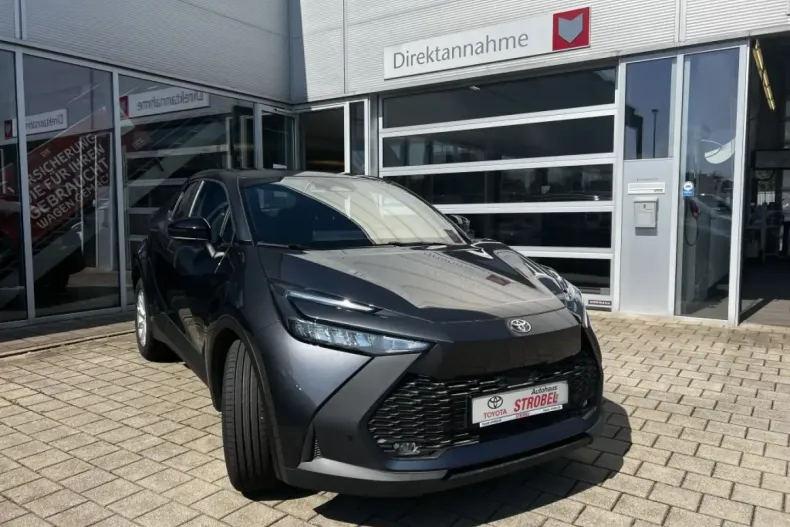 Toyota C-HR din 2024 cu 2.854 km - oferta TOY111624 - foto 1