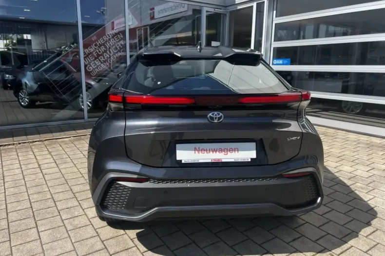 Toyota C-HR din 2024 cu 2.854 km - oferta TOY111624 - foto 5