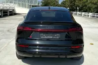 Audi Q8 din 2024 cu 19.692 km - oferta AUD111625 - foto 8