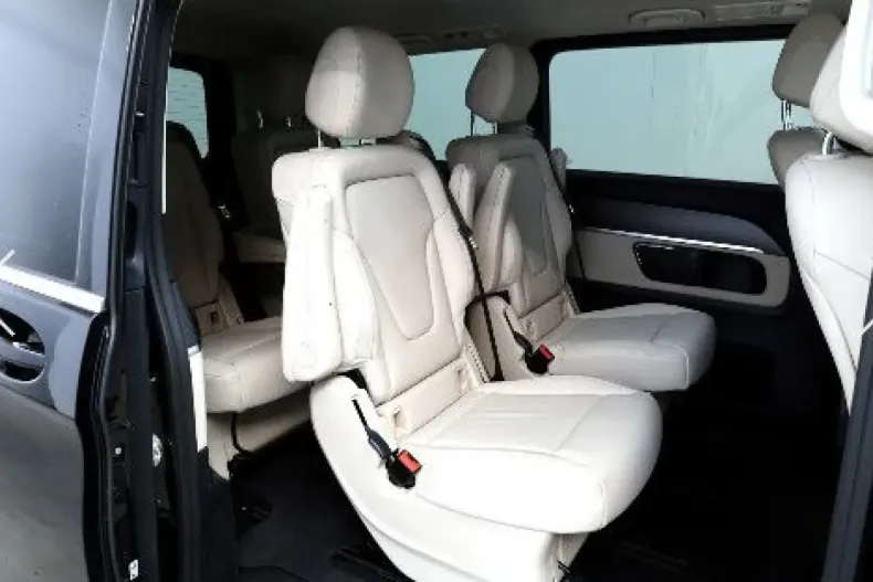 Mercedes-Benz V 300 din 2024 cu 18.555 km - oferta MER111641 - foto 6