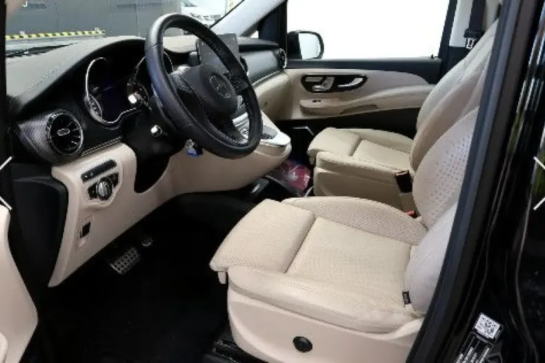 Mercedes-Benz V 300 din 2024 cu 18.555 km - oferta MER111641 - foto 7