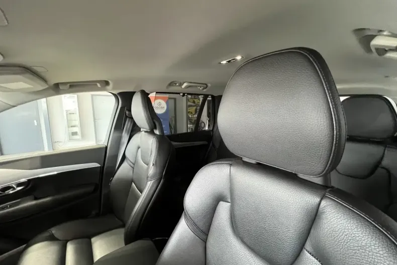 Volvo XC90 din 2020 cu 76.058 km - oferta VOL111644 - foto 6