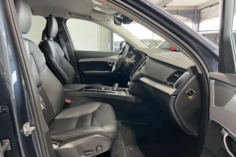 Volvo XC90 din 2020 cu 76.058 km - oferta VOL111644 - foto 14