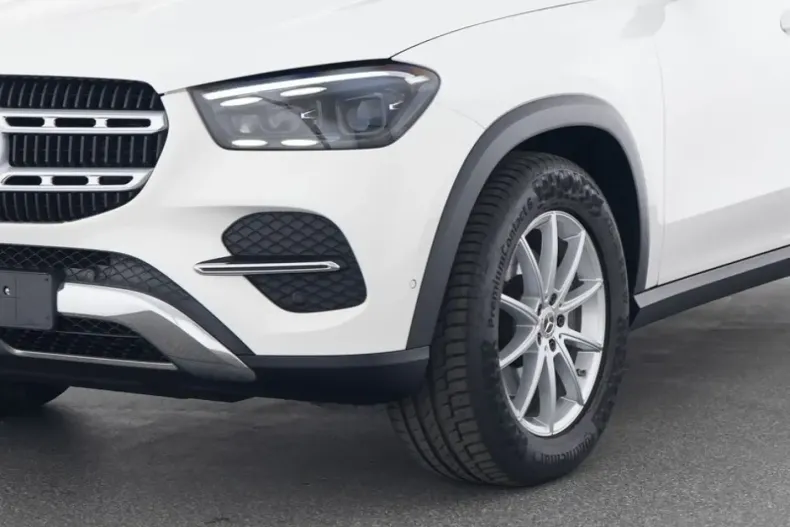 Mercedes-Benz GLE 300 din 2024 cu 13.896 km - oferta MER111650 - foto 3